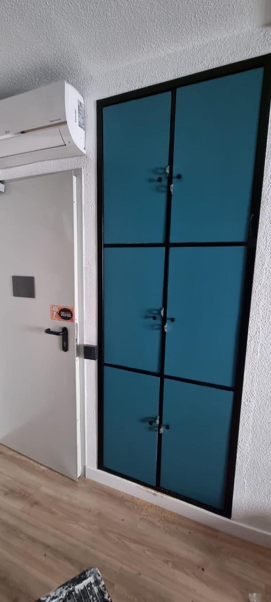 Onefam Madrid Hostel エクステリア 写真